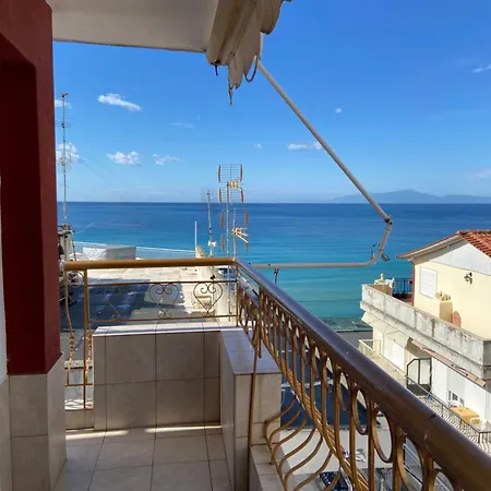 Apartment Kerasioti Sea View Nea Kallikrateia