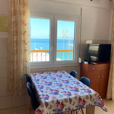 Kerasioti Sea View 公寓